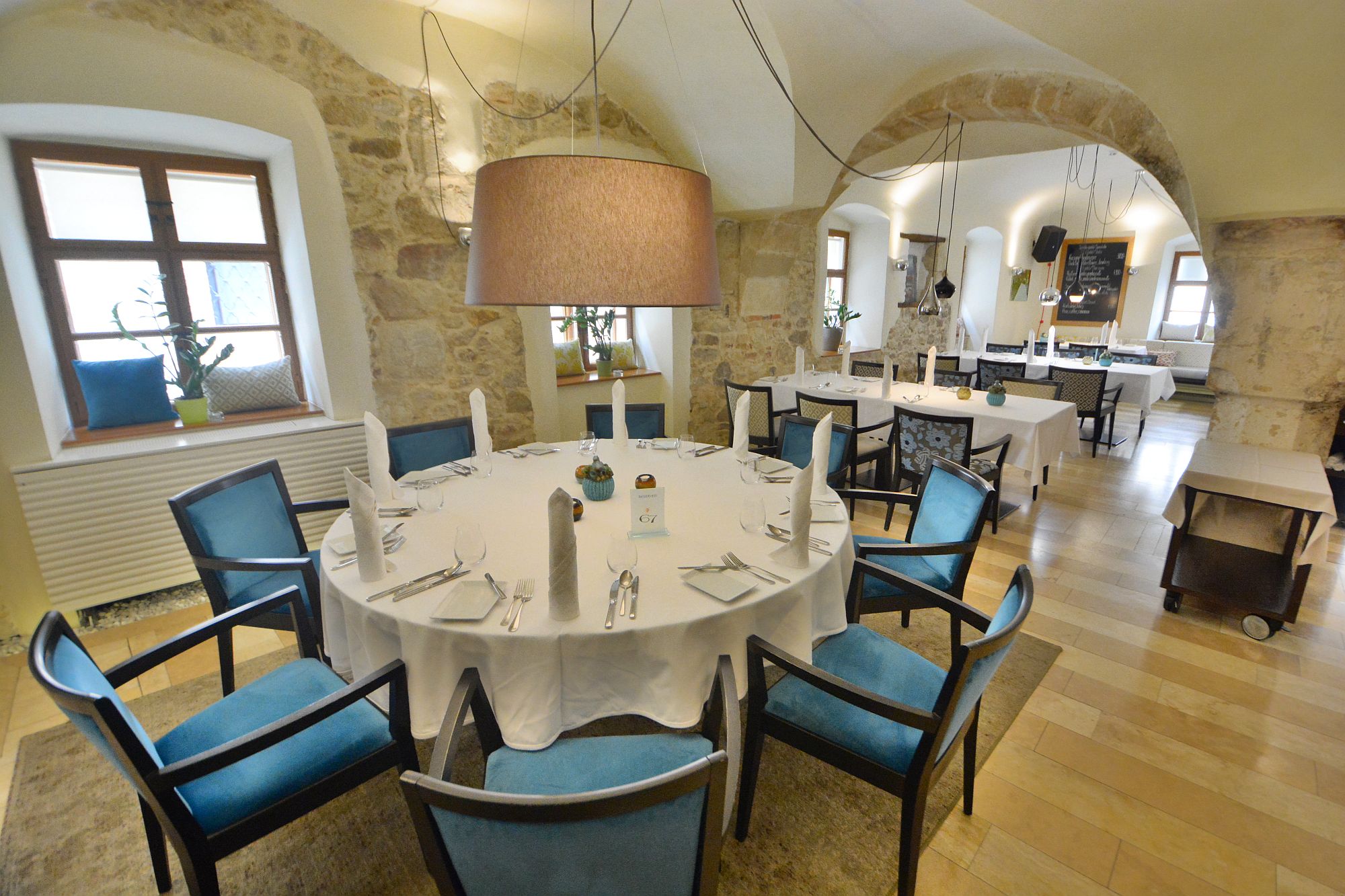 Újraterítés a megújult 67Sigma étteremben